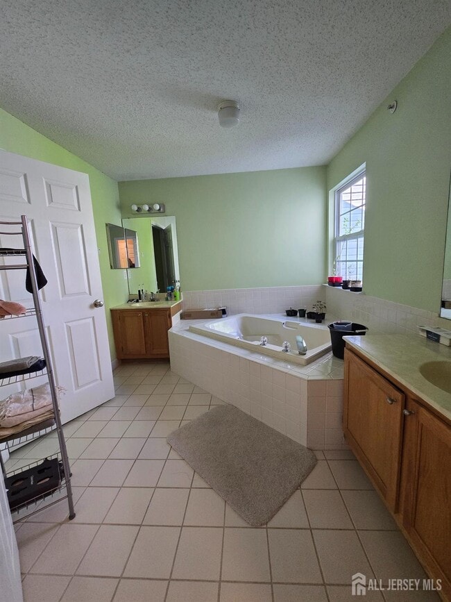 Building Photo - 201 Prestwick Way