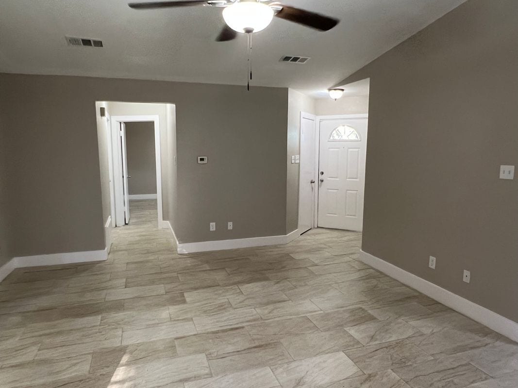 Building Photo - 5909 Avery Island Ave