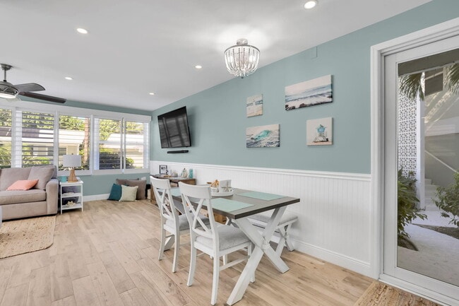 Building Photo - 320 S Ocean Blvd