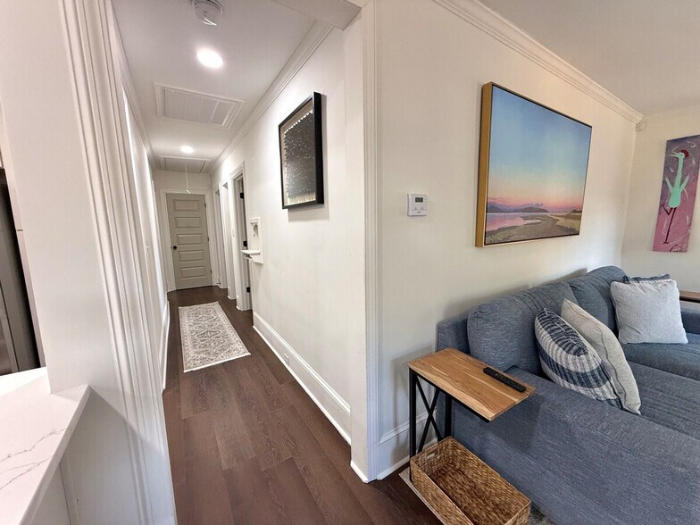 Building Photo - 2936 Oceola St