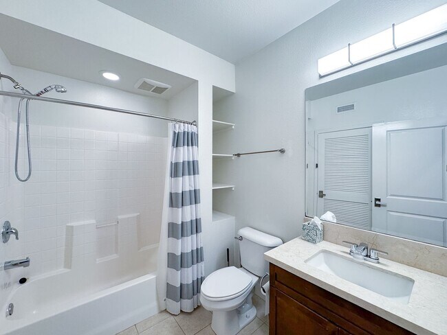 Building Photo - Beautiful 2bd 2bath Luxury Apartment in Torrance