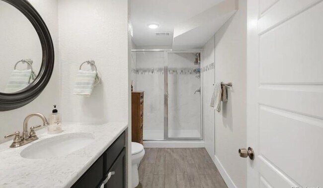 Building Photo - 10490 W Dakota Ave