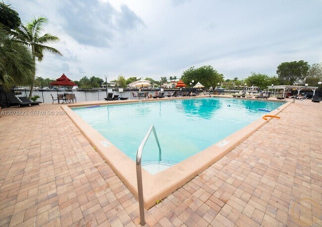 Building Photo - 501 Three Islands Boulevard