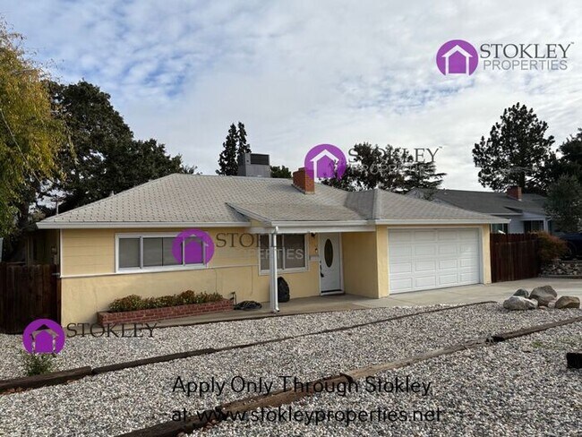 Building Photo - 1920 Encima Dr