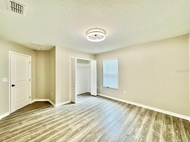 Building Photo - 12534 Chenwood Ave