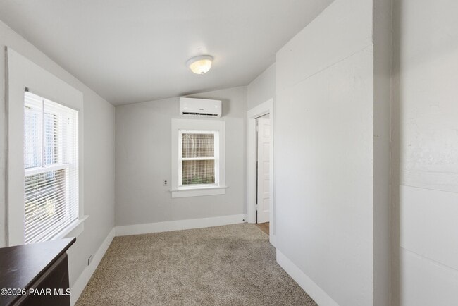 Building Photo - 309 N Mt Vernon Ave