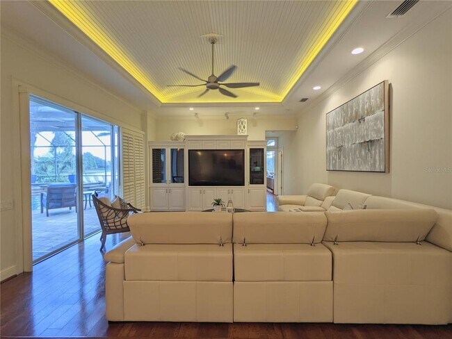 Building Photo - 7460 Paurotis Ct