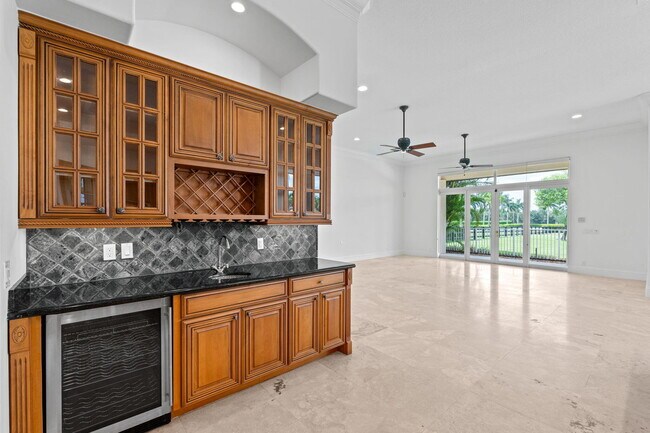 Building Photo - 3250 Palm Beach Point Blvd