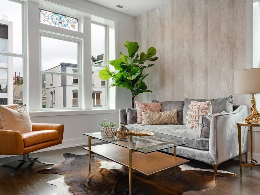 Building Photo - 1815 W Augusta Blvd