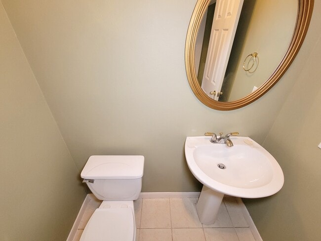 Building Photo - 2208 Taft St