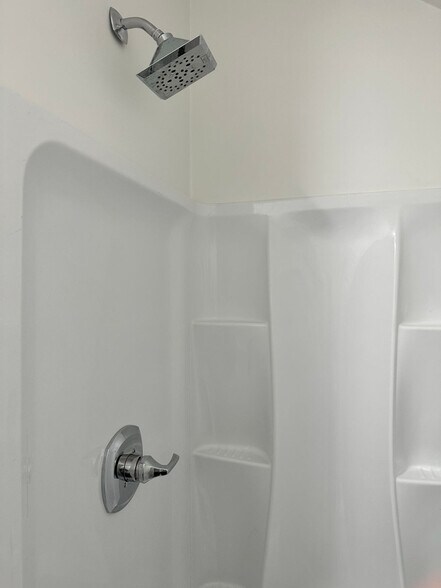 Building Photo - 717 Lancaster Ave