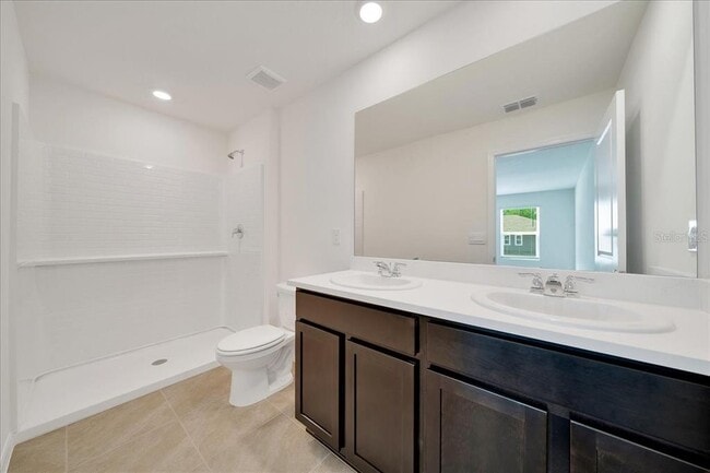 Building Photo - 6614 SW 81st Loop