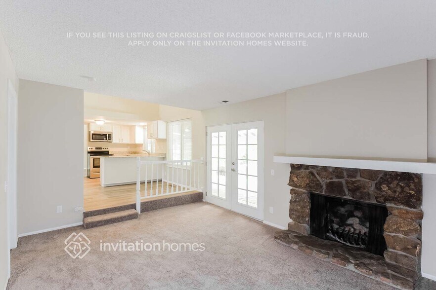 Building Photo - 15805 E Oxford Ave