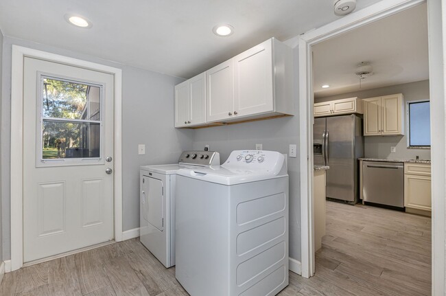 Building Photo - 1250 Admiralty Blvd