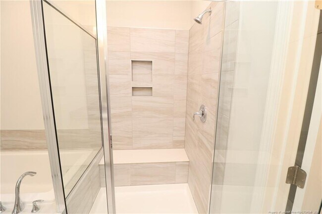 Building Photo - 3131 Cathedral Comb Dr