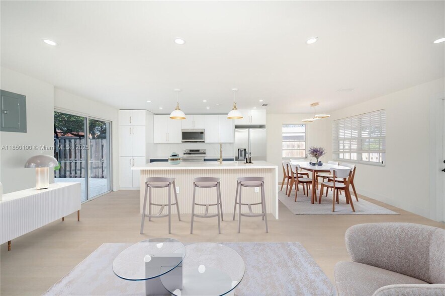 Building Photo - 3751 NE 17th Ave