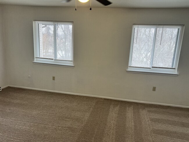 Building Photo - 18 Cedar Creek Ct