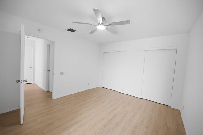 Building Photo - 72460 Rodeo Way