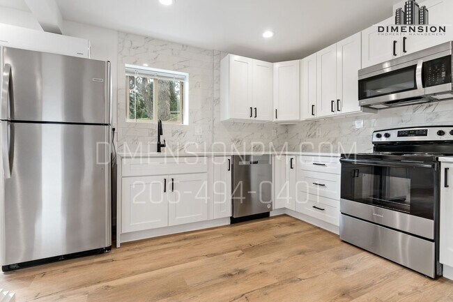 Building Photo - 13848 29th Ave S
