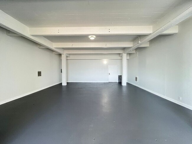 Building Photo - 1341 58th Ave