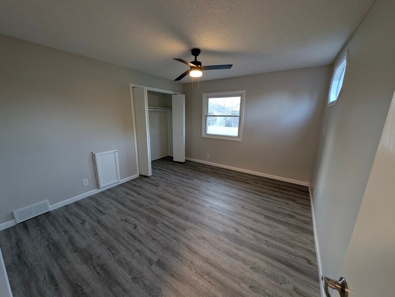 Building Photo - 2712 109th Ln NW