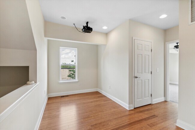 Building Photo - 1955 N 18th St