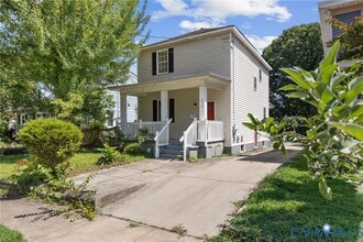 Building Photo - 2314 Ingram Ave