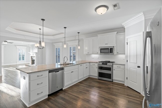 Building Photo - 8003 Misty Valley Way