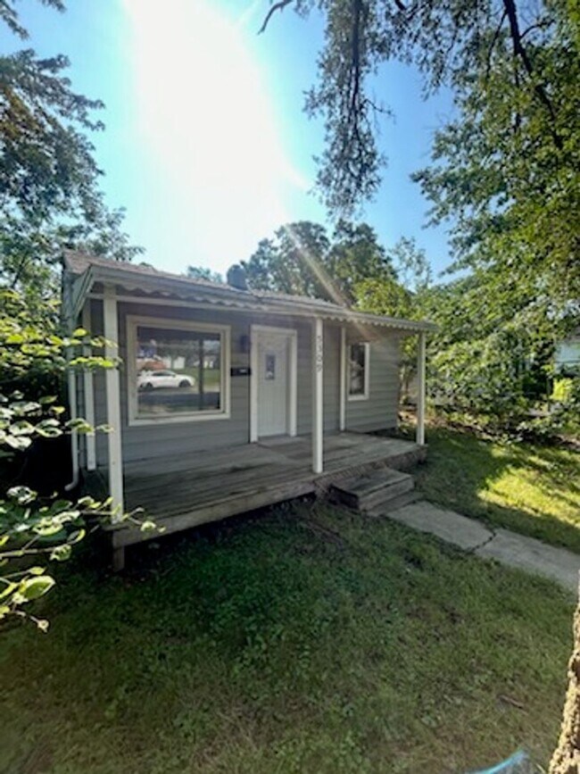 Building Photo - 5309 McClellan Street