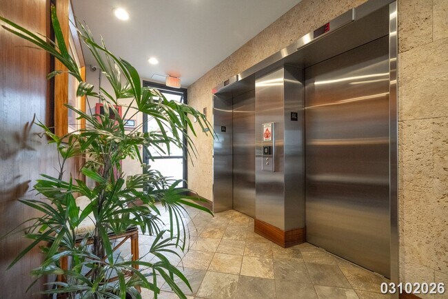 Building Photo - RARELY AVAILABLE FULLY FURNISHED CORAL STRAND CONDO IN WAIKIKI 1BR/1BA/1PKG