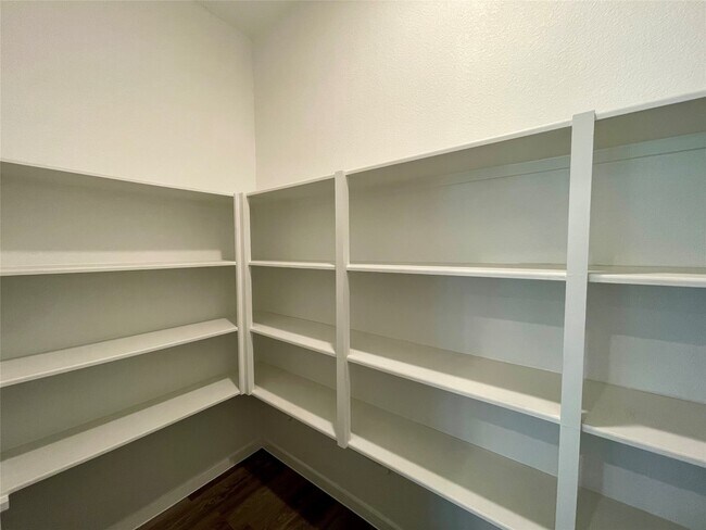 Building Photo - 17202 Coppice Oak Dr