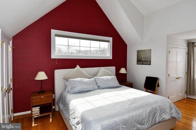 Building Photo - 854 N Liberty St