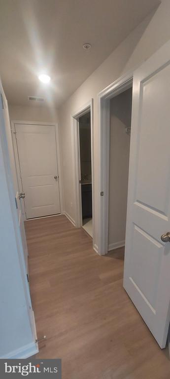 Building Photo - 2563 Hopton Ln