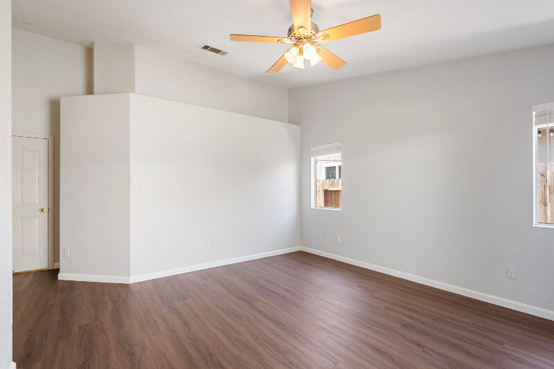 Building Photo - 8277 Lake Willow Way