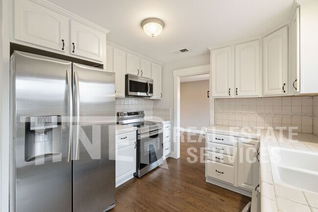 Building Photo - 6982 Pampas Way