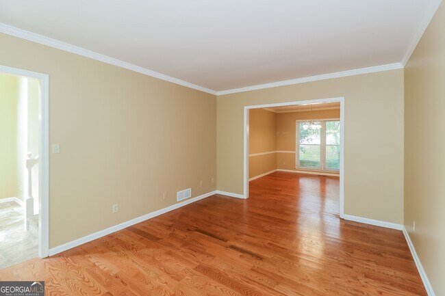 Building Photo - 3414 Velvet Creek Dr SW