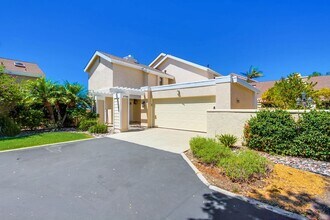 Building Photo - Fantastic ocean views in this spectacular ...