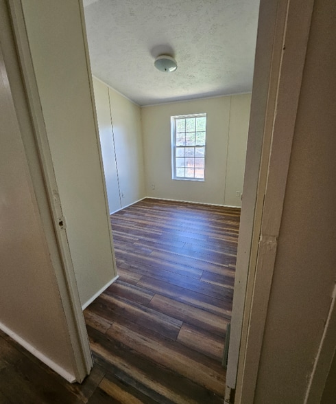 Building Photo - 324 W Front St