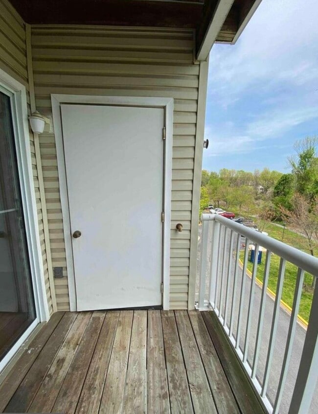 Building Photo - Normandy Place #306