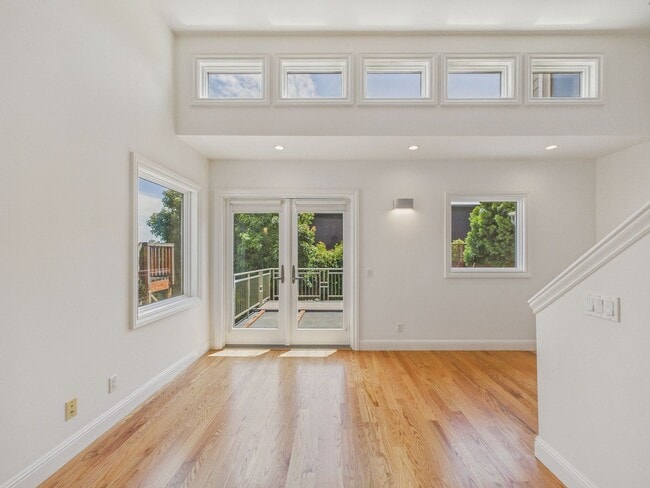 Building Photo - 853 De Haro St