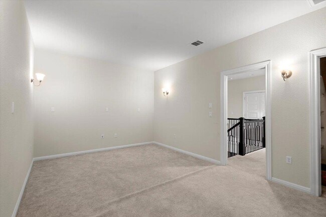 Building Photo - 9033 Rattlesnake Trail