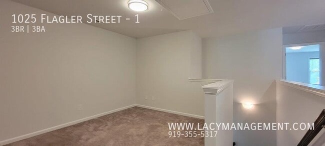 Building Photo - 1025 Flagler St