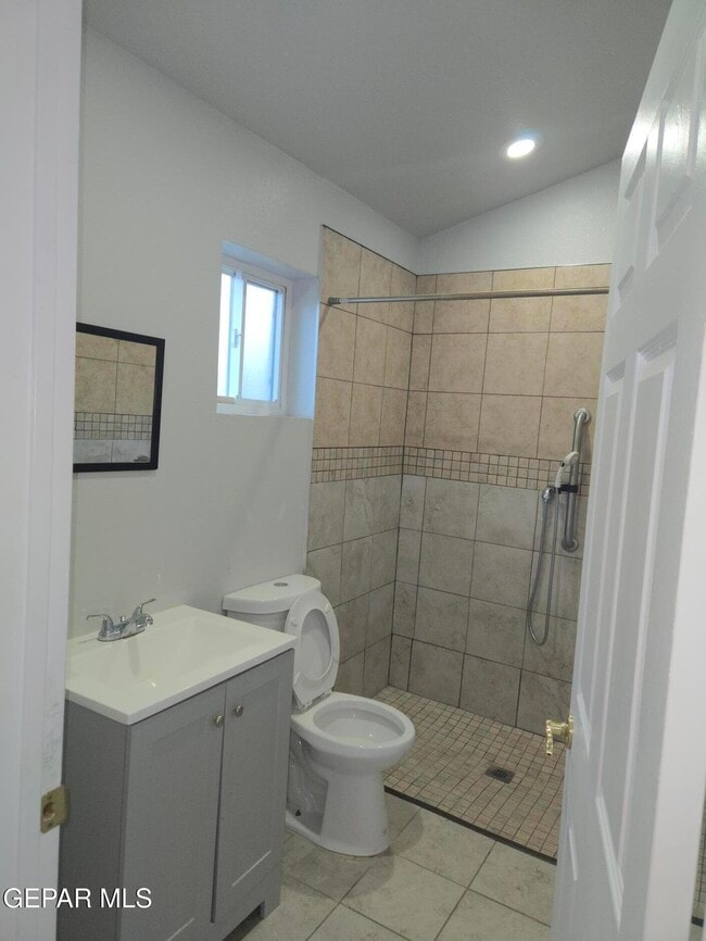 Building Photo - 3613 Tierra Zafiro Dr