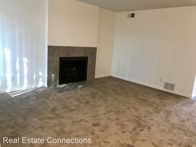Building Photo - 2 br, 1.5 bath House - 666 Picasso Terrace