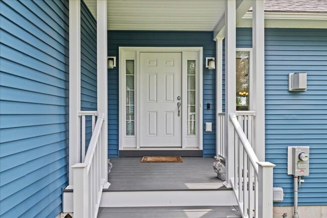 Building Photo - 3BD/2.5BA Beautiful House in Hinesburgh, VT