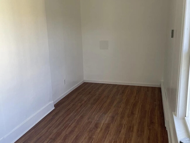 Building Photo - 119 Hamilton St