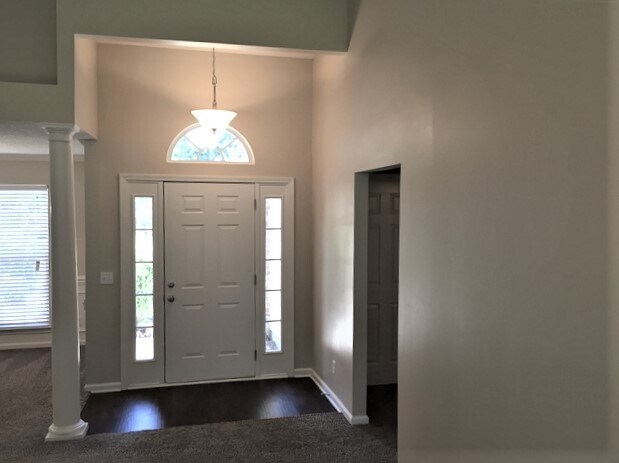 Building Photo - 6 Raven Wood Way