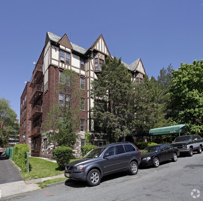 Building Photo - Randolph Manor Apartments