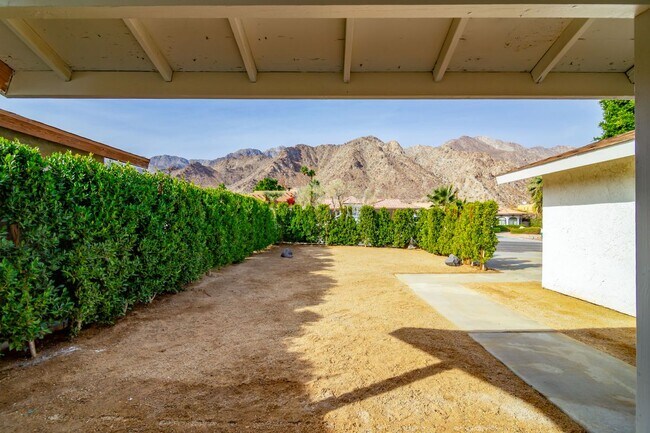 Building Photo - 54200 Avenida Madero