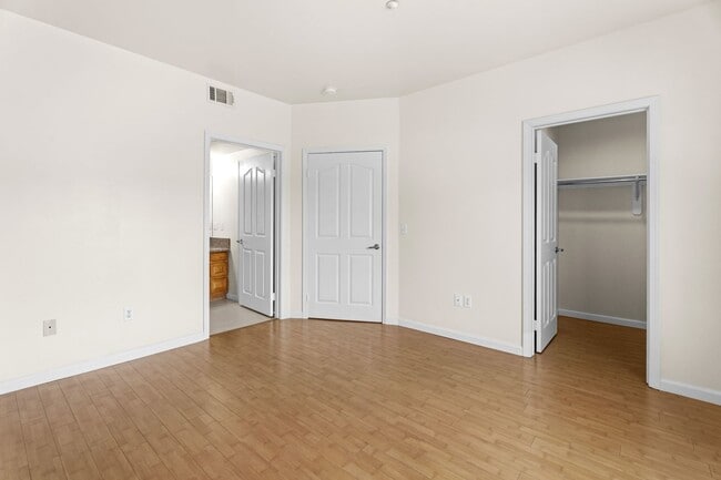 Building Photo - Spacious One-Bedroom in 55+ Monterey Park ...